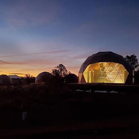 Clear Sky Resorts - Grand Canyon - Unique Sky Domes Valle ภายนอก รูปภาพ