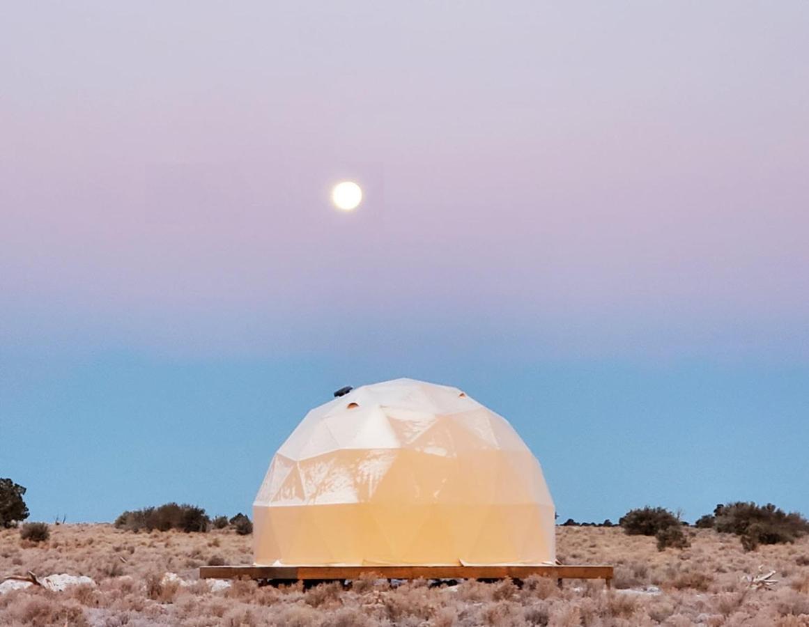 Clear Sky Resorts - Grand Canyon - Unique Sky Domes Valle ภายนอก รูปภาพ