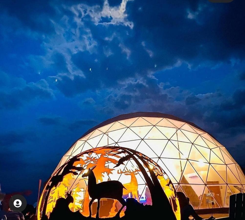 Clear Sky Resorts - Grand Canyon - Unique Sky Domes Valle ภายนอก รูปภาพ